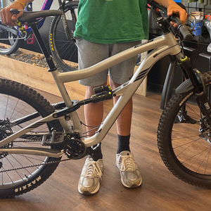 2022 Ibis Ripmo AF XL Metal NGX Silver, gray or bare metal