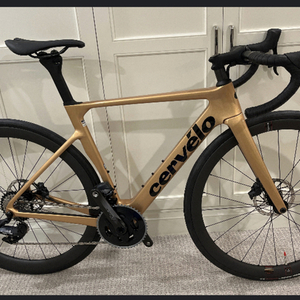2022 Cervélo Soloist Disc Force AXS Yellow or Gold