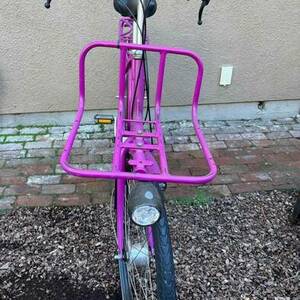 de Fietsfabriek Oma Pink and White