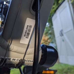 2022 Diamondback Metric 2 Silver, gray or bare metal