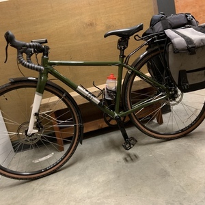 2022 Priority Bicycles Apollo Green