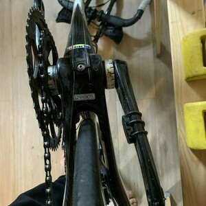 2012 576 Aero Black and White