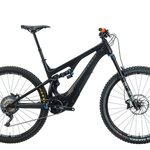 2020 Pivot Shuttle Race XT Black