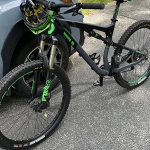 2016 SCOTT Genius Silver, gray or bare metal, Black, and Green