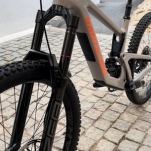 2023 Santa Cruz Nomad 6 Purple