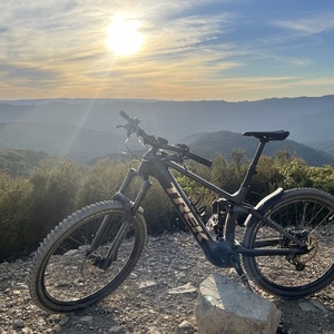 2022 Trek Rail Silver, gray or bare metal