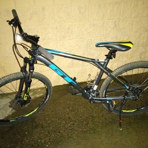 2022 GT Bicycles Aggressor pro Silver, gray or bare metal, Blue, and Green