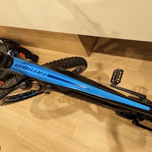 2019 Giant Fathom E+2 Black and Blue