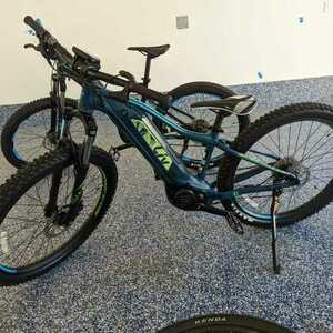 2019 Giant Vall-E+ Green and Blue