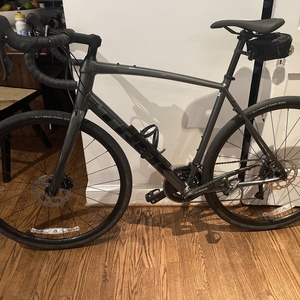 2022 Trek Domane AL5 Black