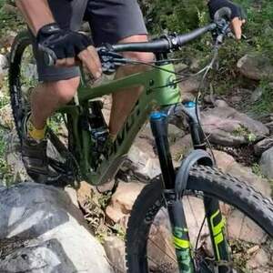2020 Pivot SWITCHBLADE Green