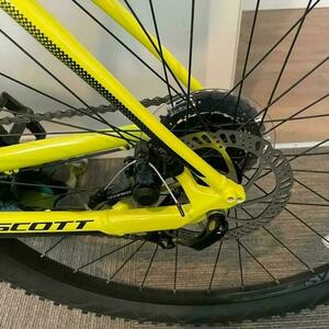 2022 SCOTT XL Yellow or Gold