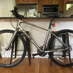 2020 Trek FX Sport 4 Silver, gray or bare metal