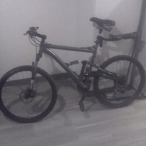 Gravity FSX Silver, gray or bare metal and Black