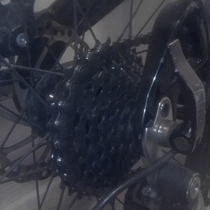 Gravity FSX Silver, gray or bare metal and Black