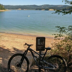 2019 YT Jeffsy 29 AL Base Blue and White