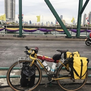 2016 Genesis Croix De fer Yellow or Gold