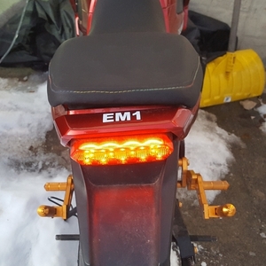 2020 Daymak Crotchrocket style e-scooter Red