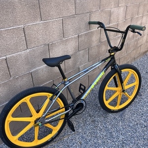 2022 Haro Master DMC 24” Silver, gray or bare metal