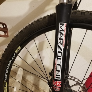 2007 Iron Horse Bikes Maverick 5.5 Yellow or Gold