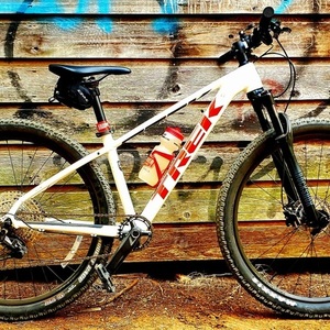 2023 Trek X-Caliber 8