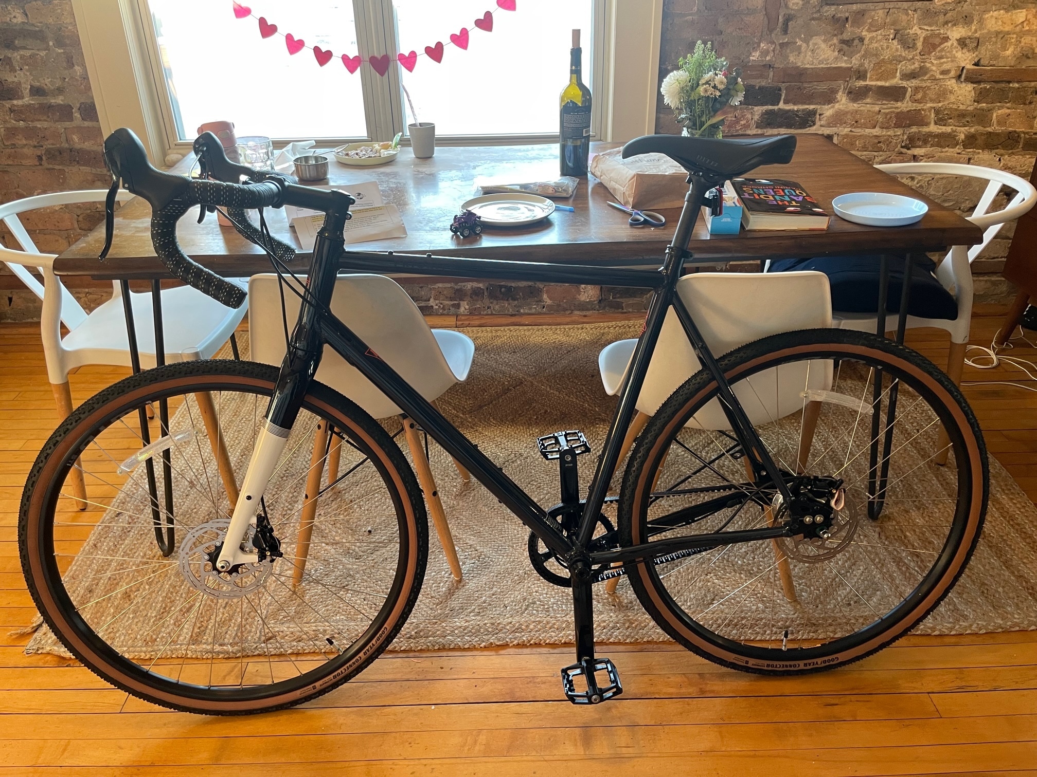 2023 Priority Bicycles Apollo Gravel
