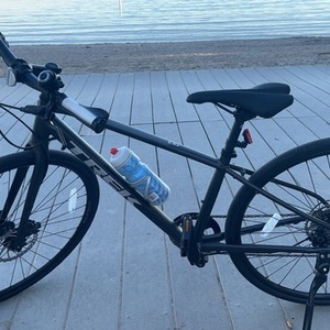 2022 Trek FX3 Black