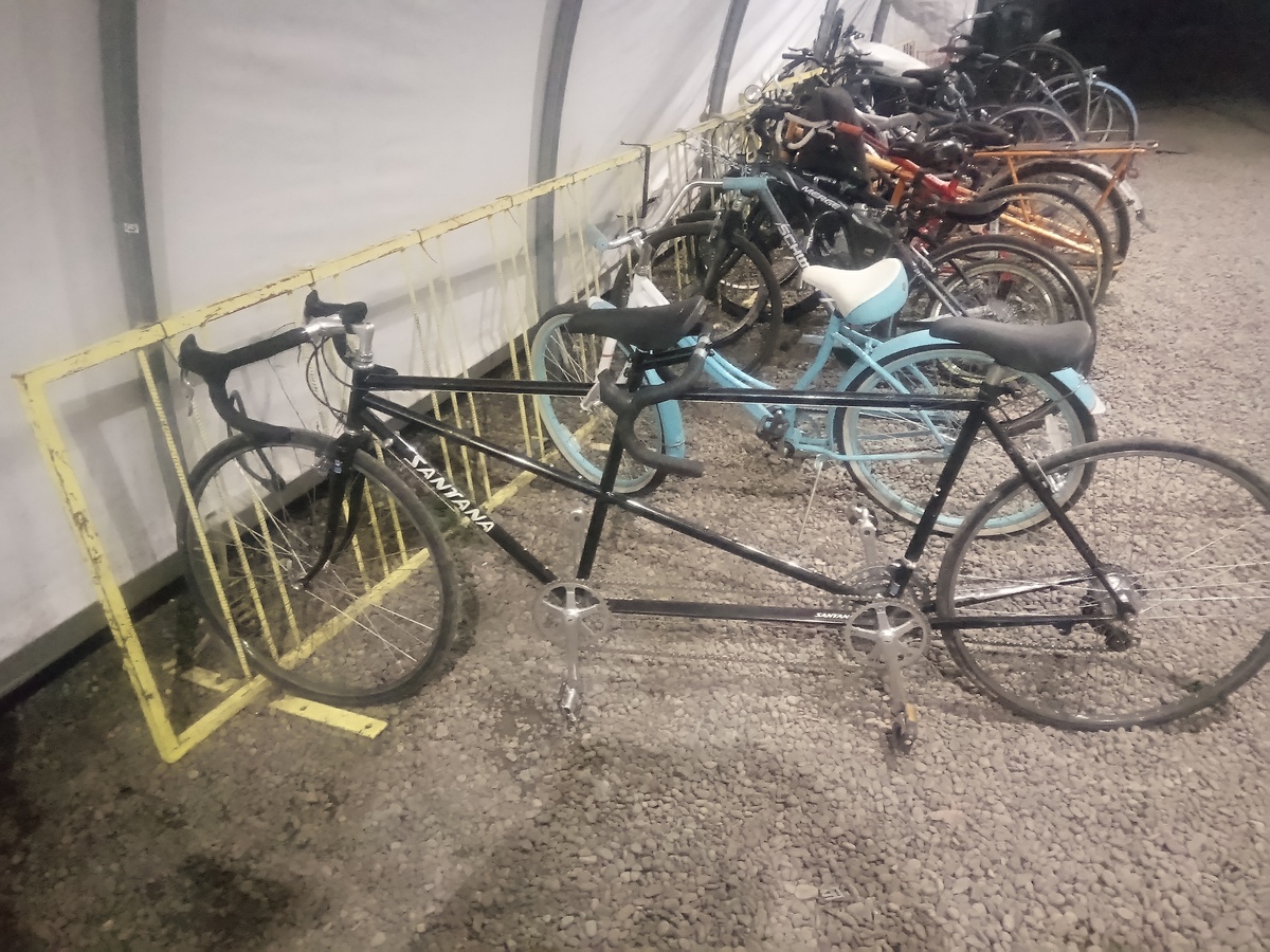 Tandem photo
