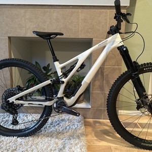 2023 Specialized Stumpjumper EVO White