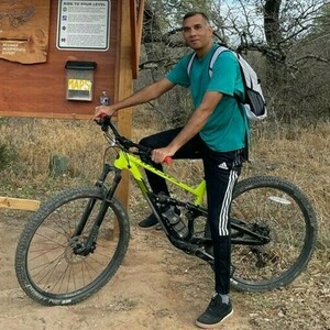 2022 Polygon D7 Yellow or Gold