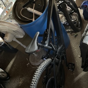 2021 Specialized Levo Alloy Black