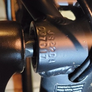 2022 Kent 22910 Silver, gray or bare metal and Black