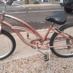 Electra Electra Cruiser 7 Yellow or Gold