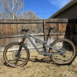 2020 Yeti SB140 Silver, gray or bare metal