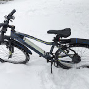 2022 Hyper HYP-E26-1104 Silver, gray or bare metal and Green