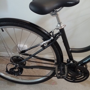 Norco Bikes 6061 alloy w/comfort stays &amp; internal... Black and Silver, gray or bare metal