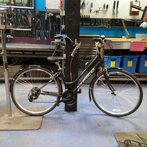 Norco Bikes 6061 alloy w/comfort stays &amp; internal... Black and Silver, gray or bare metal