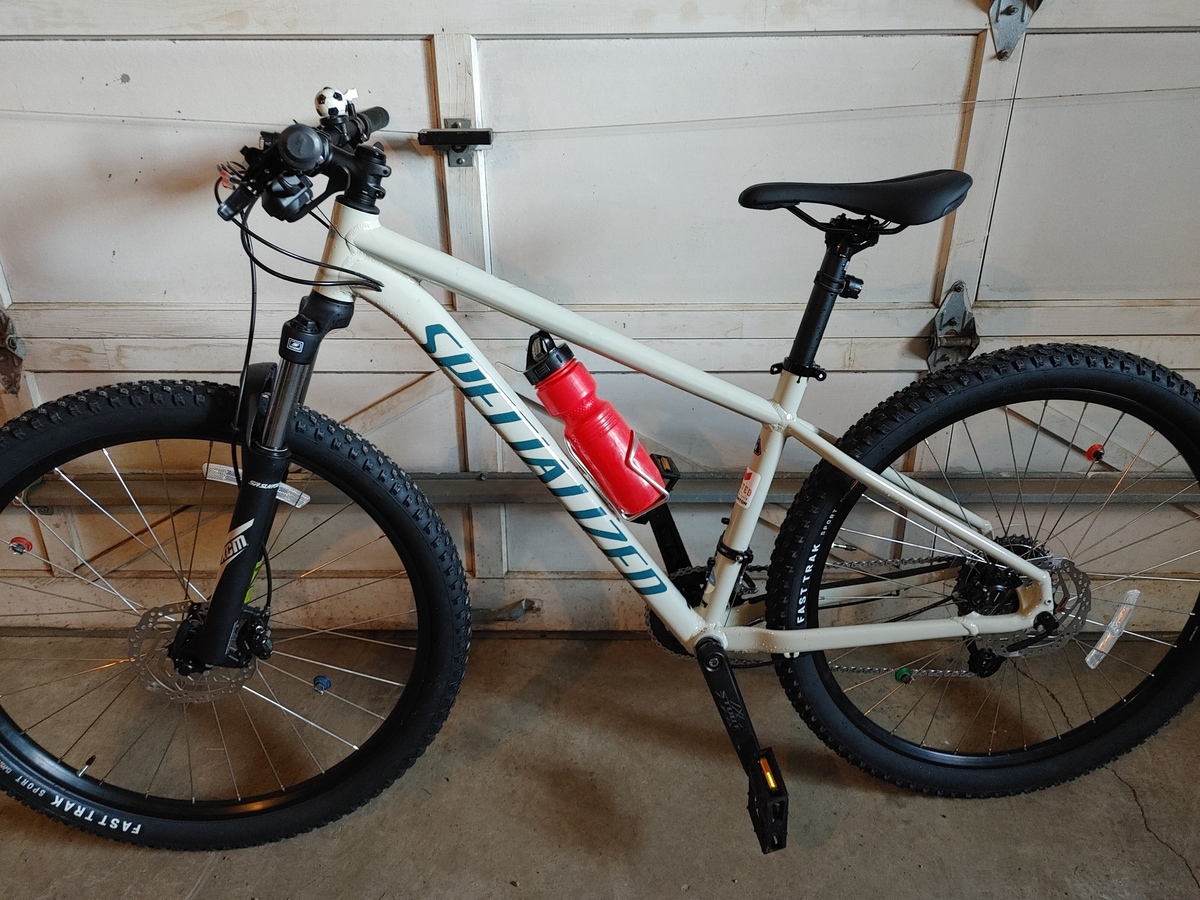 2023 Specialized 27.5 Hardtail Mountain Bike