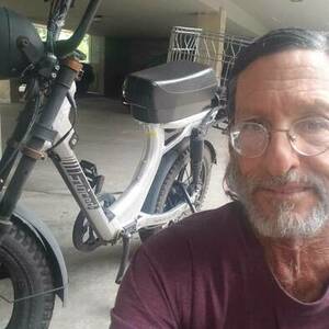 2020 Juiced Bikes Hyperscorpion e-moped Silver, gray or bare metal