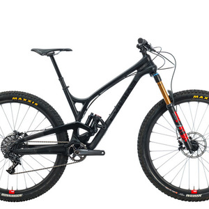 Evil Offering V1 Black