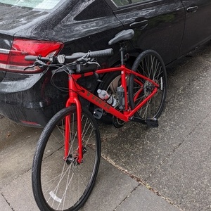 2023 Trek FX 2 Disc Red