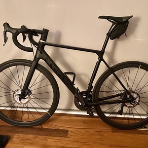 2019 Canyon bicycles Endurace CF SL Disc 8.0 Aero Di2 Black and Silver, gray or bare metal