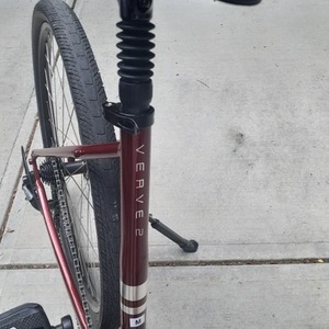 2022 Trek Verve Red