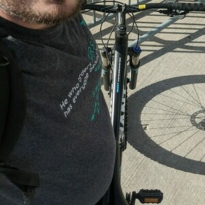 2015 Giant Black and Blue