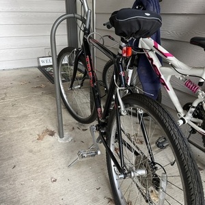 Trek 800 Black and Red