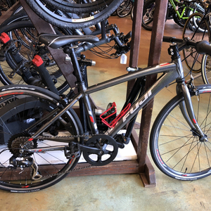 Fuji Absolute 1.0 Silver, gray or bare metal