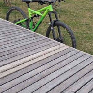 2017 Specialized Enduro Comp Green