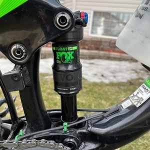 2017 Giant Green and Black