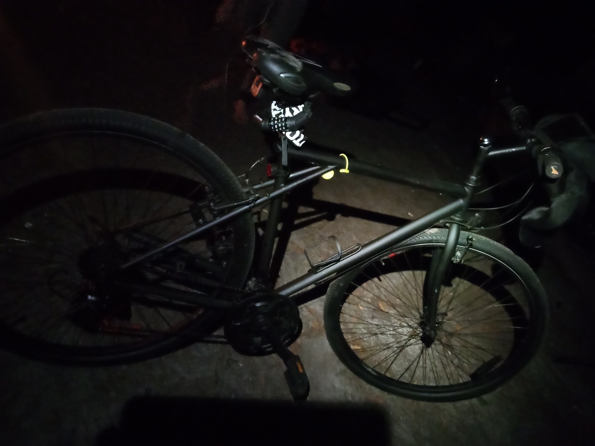 gt arette hybrid bike