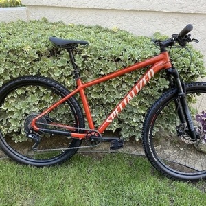 2021 Specialized Rockhopper (Elite 29er) Orange